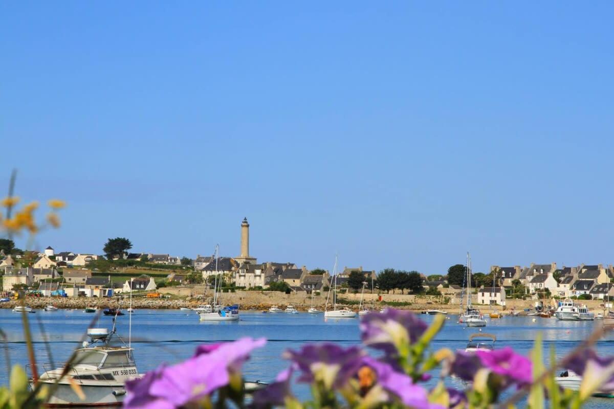 Kermartin - Maison De Famille Avec Vue Sur La Baie De Morlaix Plouézocʼh Buitenkant foto