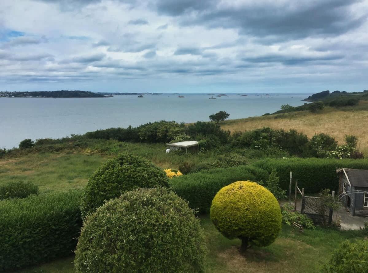 Kermartin - Maison De Famille Avec Vue Sur La Baie De Morlaix Plouézocʼh Buitenkant foto